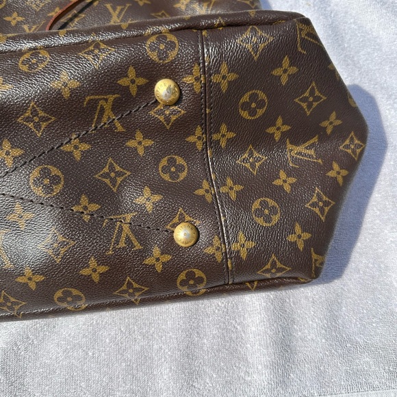 Louis Vuitton Artsy MM - Picture 7 of 10